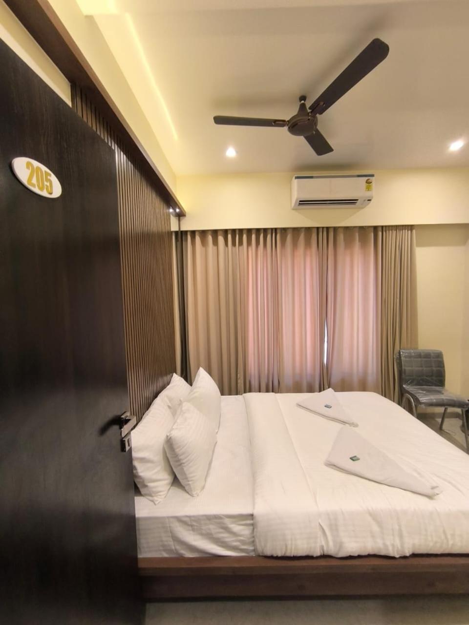 Sharan Residency Navi Mumbai Exterior foto