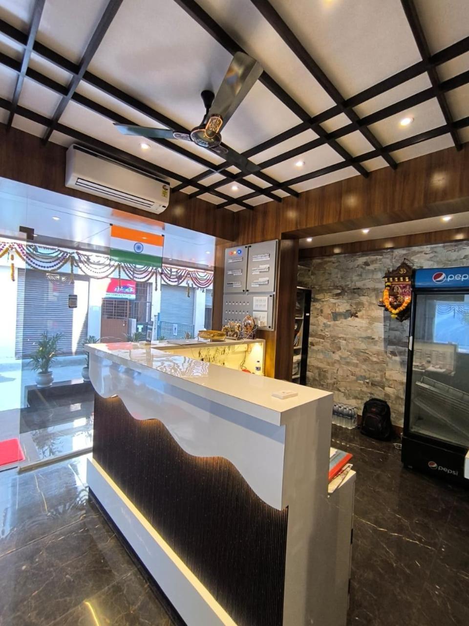 Sharan Residency Navi Mumbai Exterior foto
