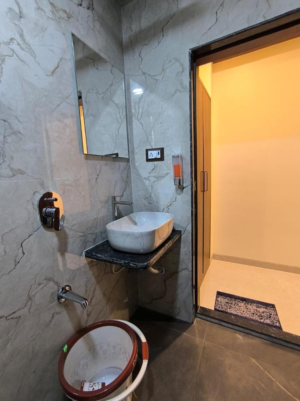 Sharan Residency Navi Mumbai Exterior foto